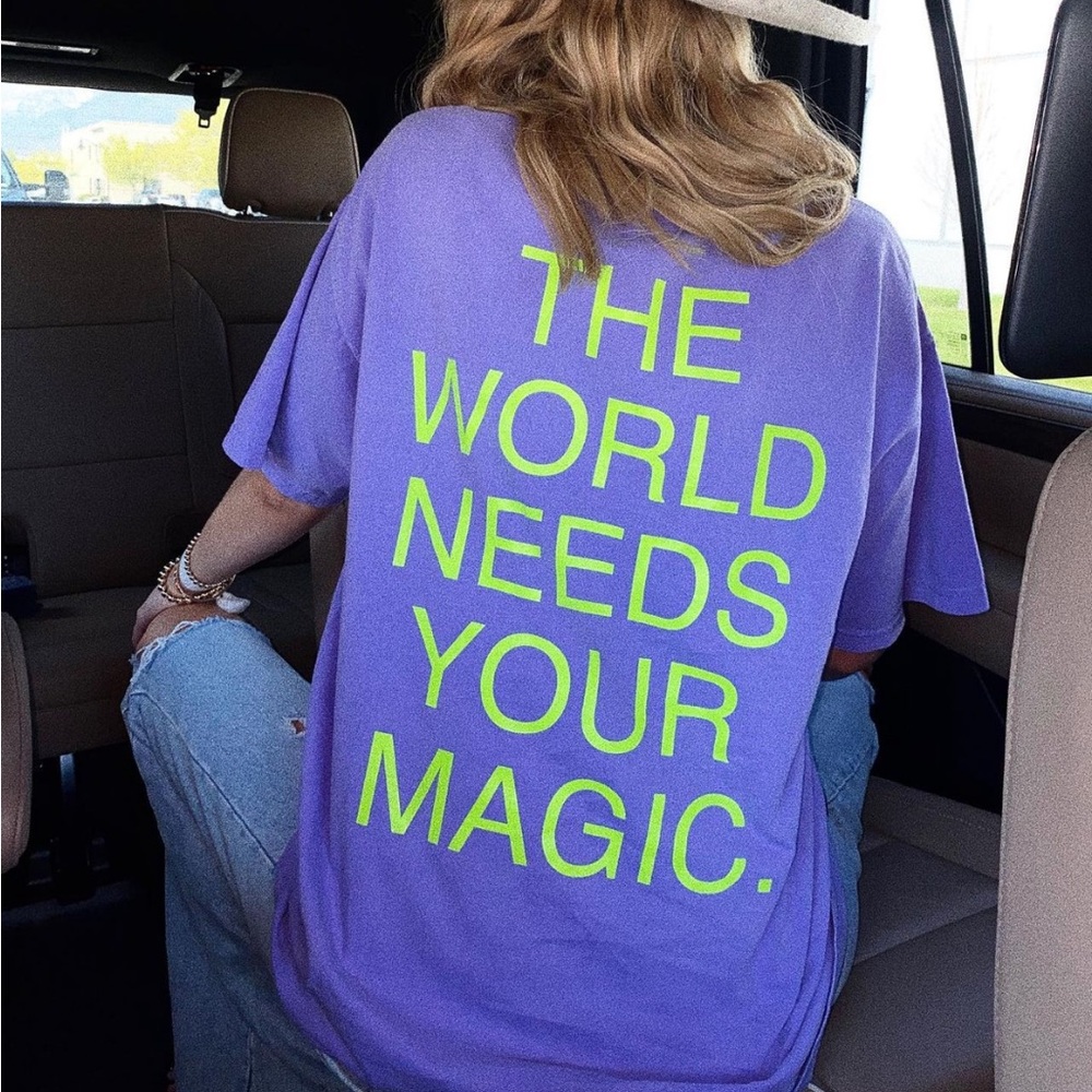 LaLa oversized neon tee